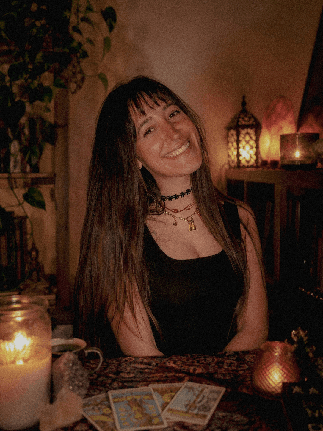 Agus, creadora de Kosmia Tarot Evolutivo